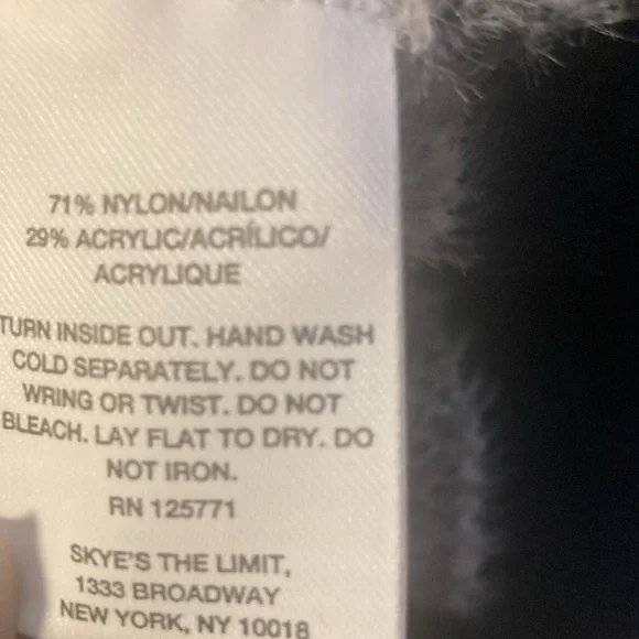 Relist2/18 Skye’s the Limit abstract animal print comfy soft sweater 2X - Picture 17 of 17